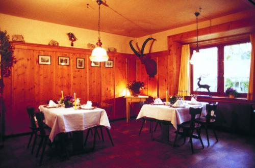 Gasthaus Alte Post Zillis Exterior photo